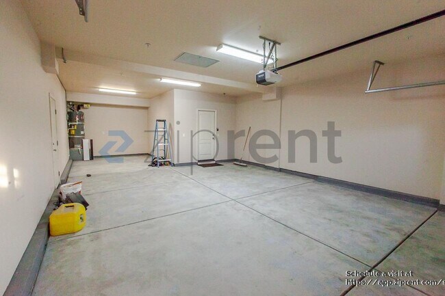 Building Photo - 681 Ringneck Ct