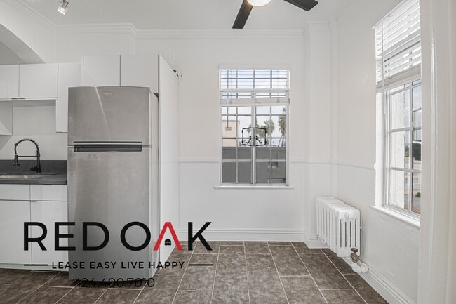 Building Photo - 535 S Gramercy Pl