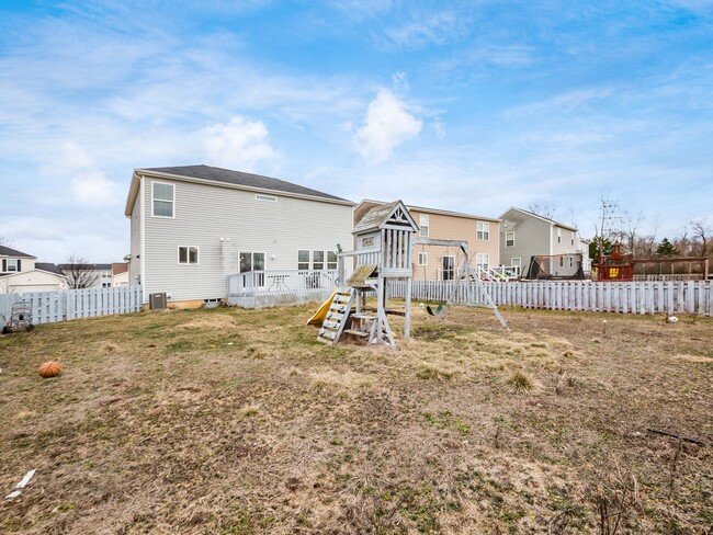 Building Photo - 7351 Serenoa Dr