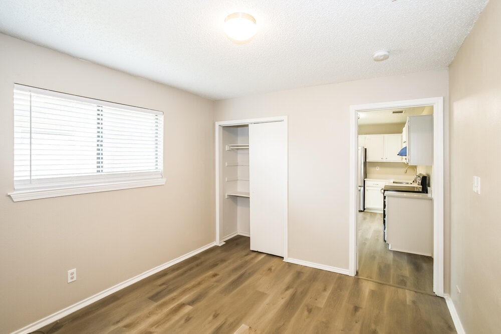 Building Photo - 4006 Bond St