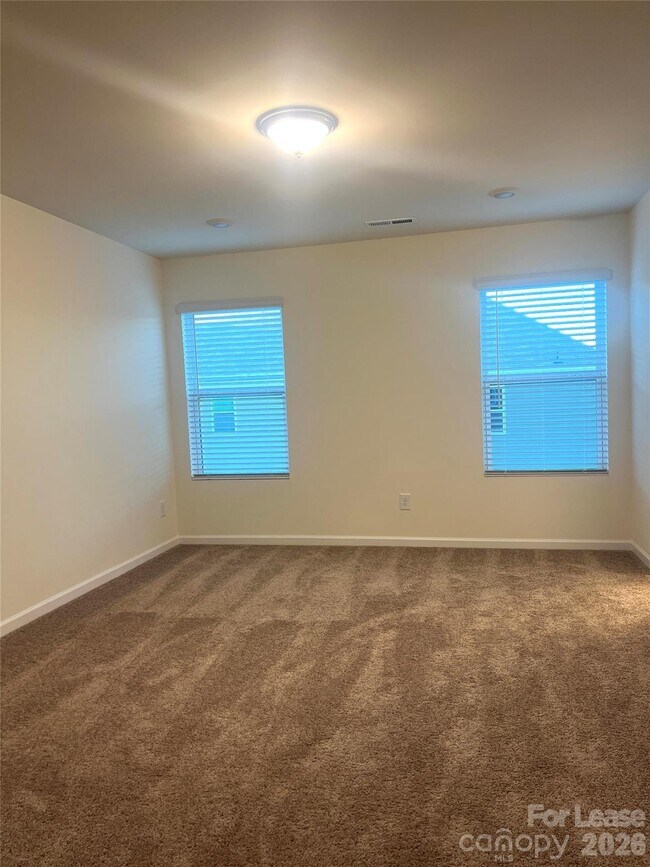 Building Photo - 7117 Bentz St