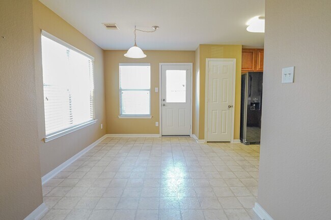 Building Photo - 18014 Shady Cypress Ln