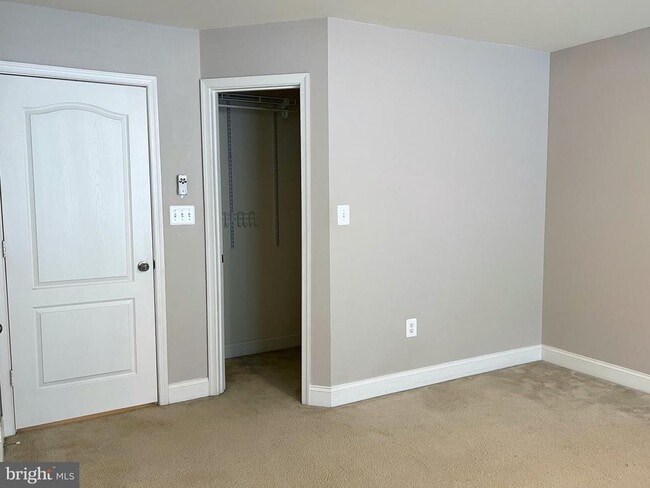 Building Photo - 4905 Potomac Highlands Cir