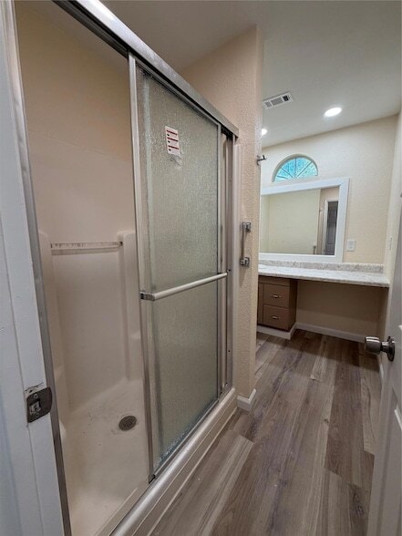 Building Photo - 236 Live Oak Dr