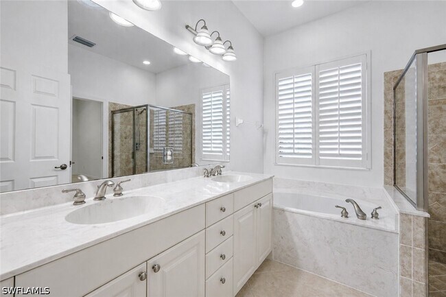 Building Photo - 15501 Cadiz Ln