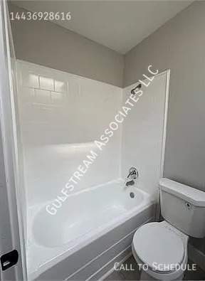 Building Photo - 533 N Streeper St