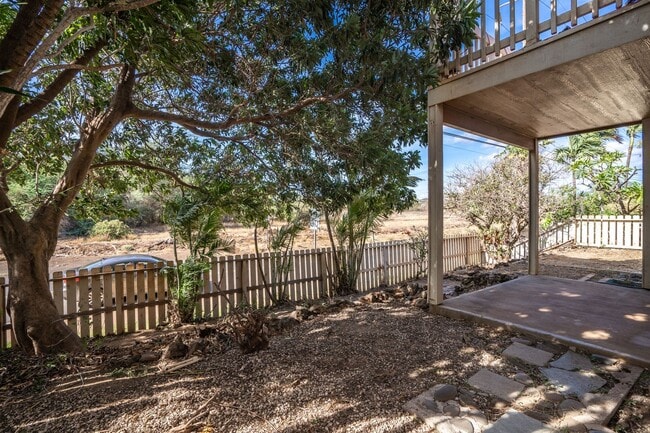 Building Photo - Remodeled 2 Bed / 1.5 Bath at Kihei Villag...