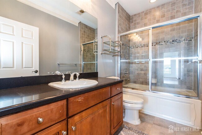 Building Photo - 76 Raritan Reach Rd