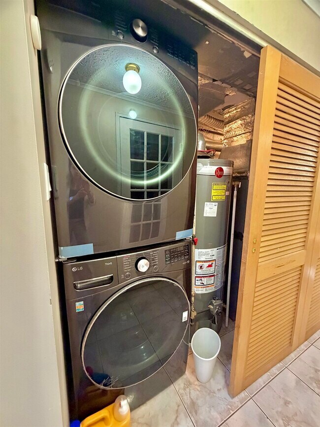 Building Photo - 3515 Charles Ct