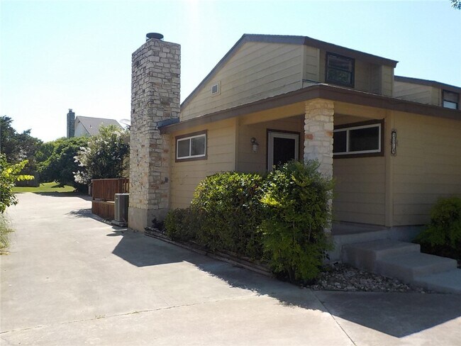 Building Photo - Ernest Properties 2 (295 Mooring Cir)