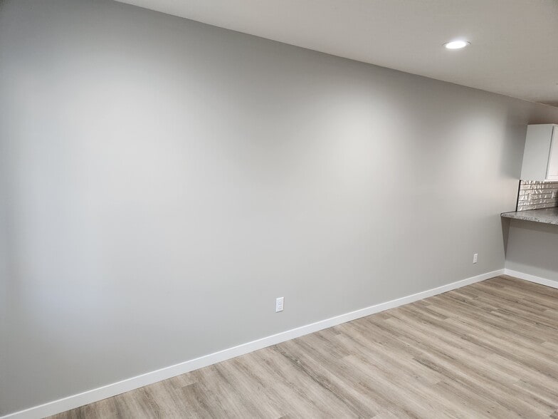 Building Photo - 1816 D Avenue