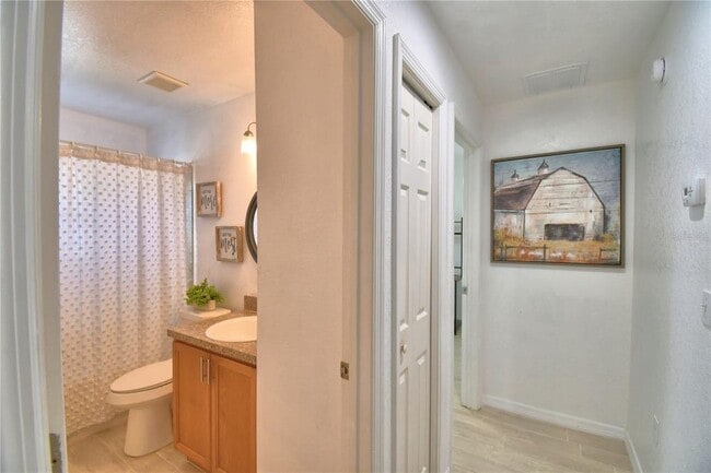 Building Photo - 4970 Mandolin Ct