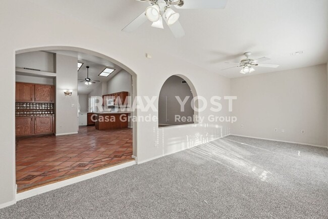 Building Photo - Where Character Takes Center Stage! Now Offering $500 Off First Month’s Rent!