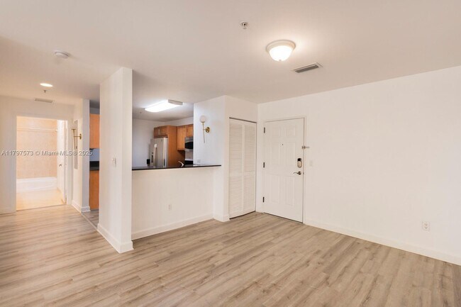 Building Photo - 8395 SW 73rd Ave