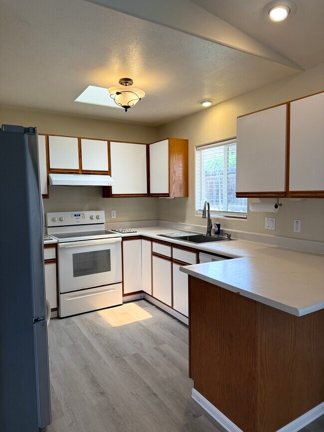 Building Photo - 73-1159-1159 Kaiminani Dr