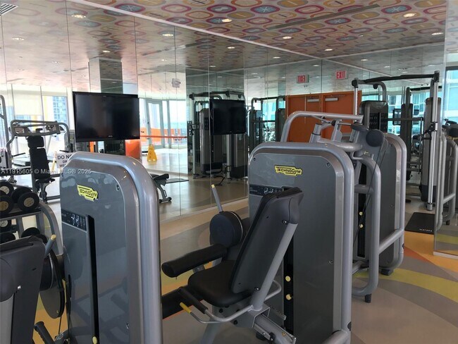 Building Photo - 31 SE 6th St