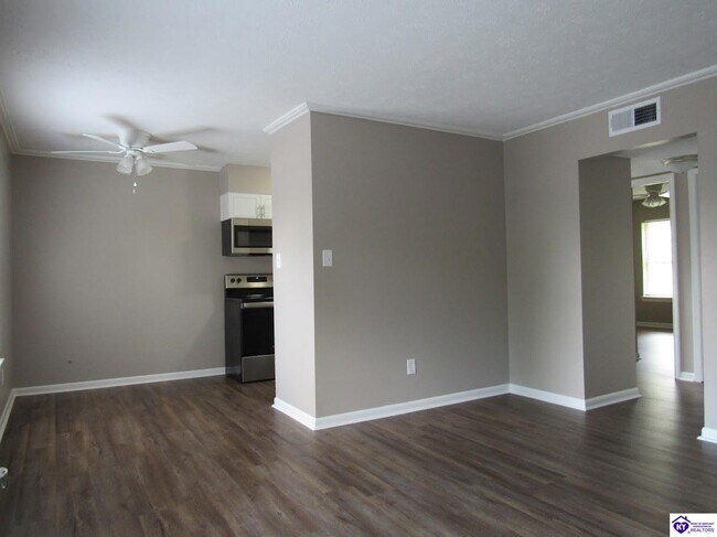 Building Photo - 244 Metts Ct