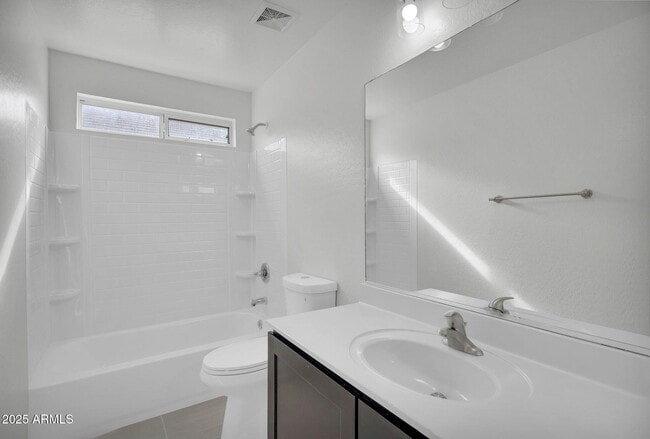 Building Photo - 31362 N Blackfoot Dr