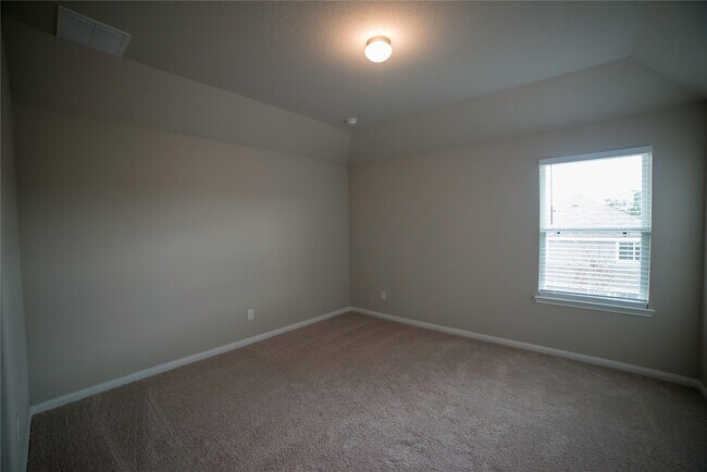 Building Photo - 4455 Eveslage Ln