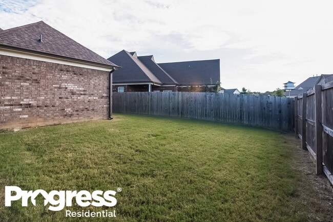 Building Photo - 4737 W Petite Lp