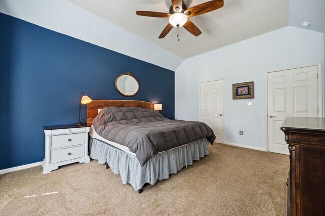 Building Photo - 8522 E Highlands Crossing