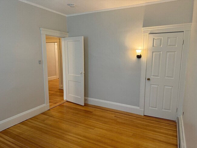 Building Photo - 235 Rawson Rd