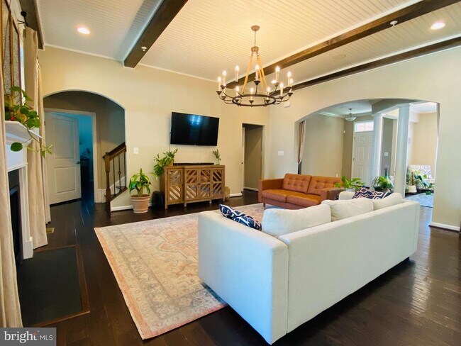 Building Photo - 2304 Sweet Pepperbrush Lp