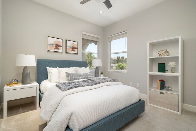 Building Photo - Tassajara Cottages Danville Home - Super C...