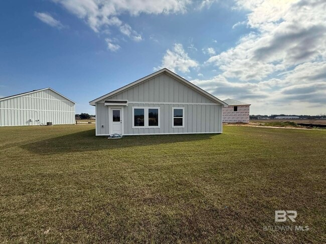 Building Photo - 16223 Eden St