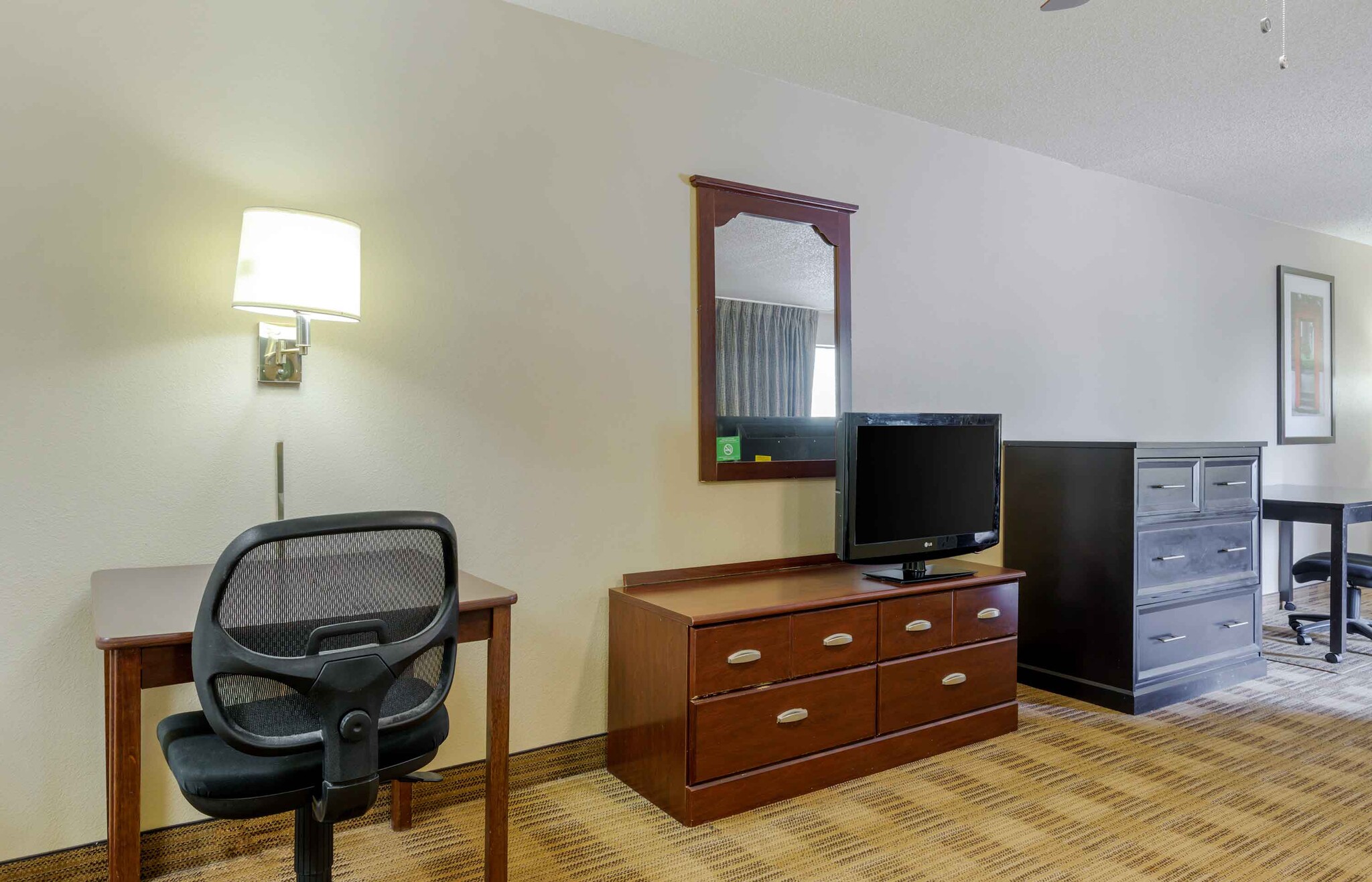 Building Photo - Furnished Studio-Lubbock - Southwest