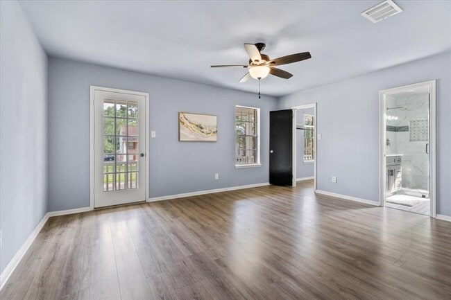 Building Photo - 1411 Grand Valley Dr