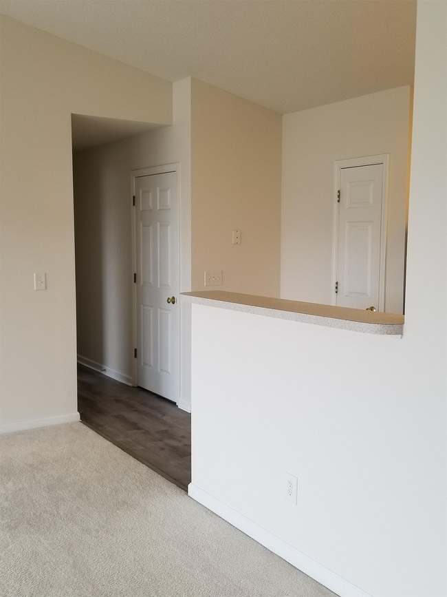 Building Photo - 6112 Hedgecock Cir