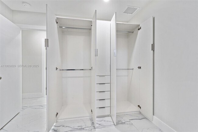 Building Photo - 4670 NW 5th St