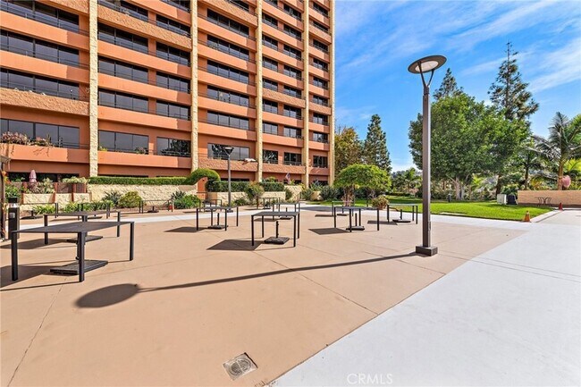 Building Photo - 24055 Paseo Del Lago