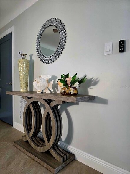 Building Photo - 3435 Overlook Dr NE