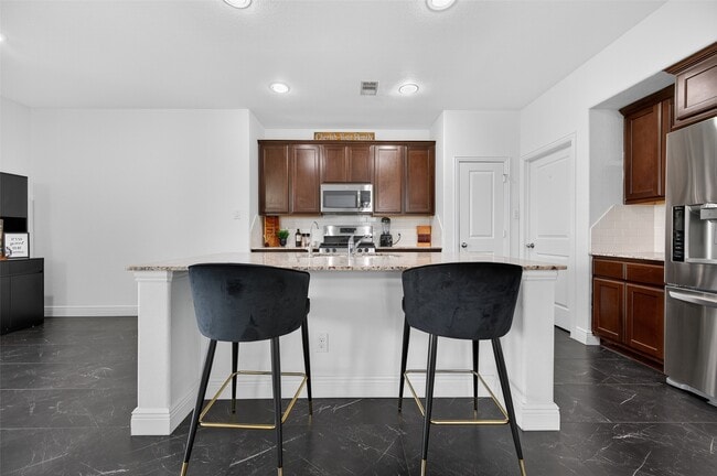 Building Photo - 16318 Brookside Willow Ln