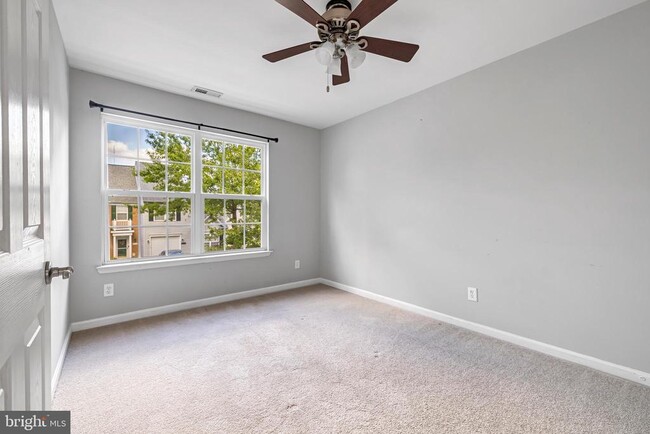 Building Photo - 304 Wheatley Dr