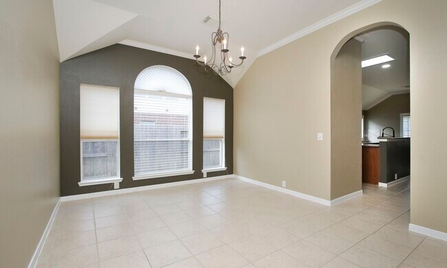 Building Photo - 2802 Parkeston Dr