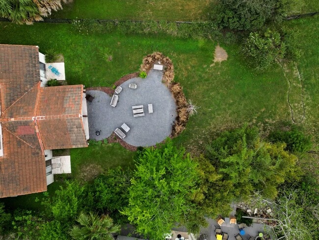 Building Photo - 14 53rd St SE