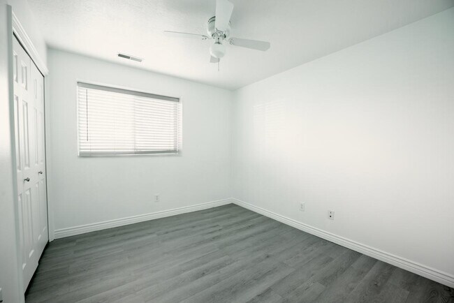 Building Photo - 125 S 1050 W