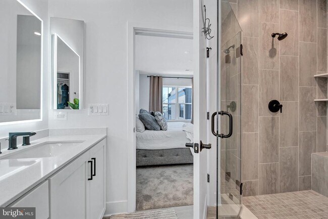 Building Photo - 1249 Northside Park Blvd