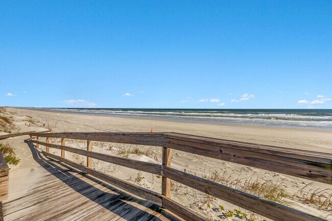 Building Photo - 6240 A1A S