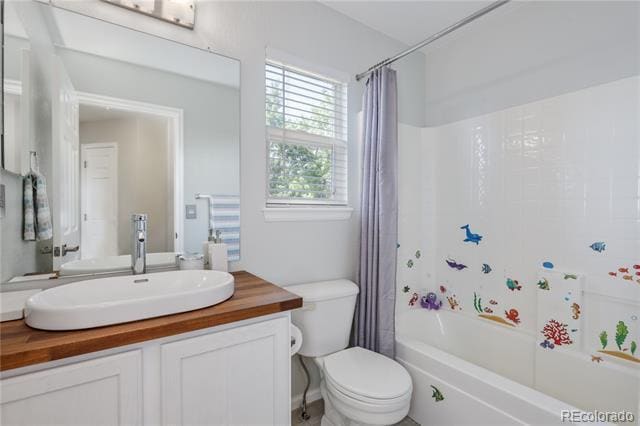 Building Photo - 4534 E Lyndenwood Cir