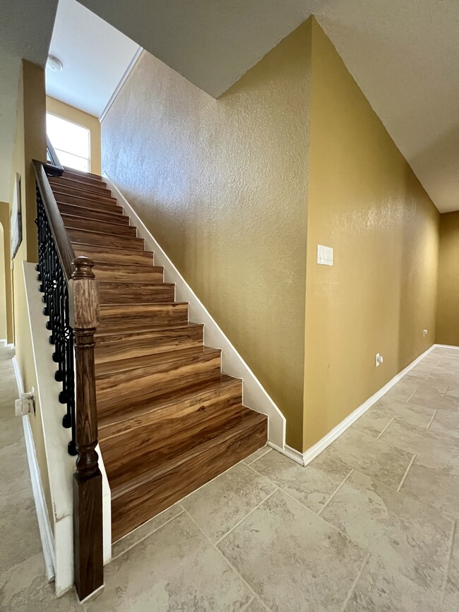 Building Photo - 7623 Eagle Park Dr