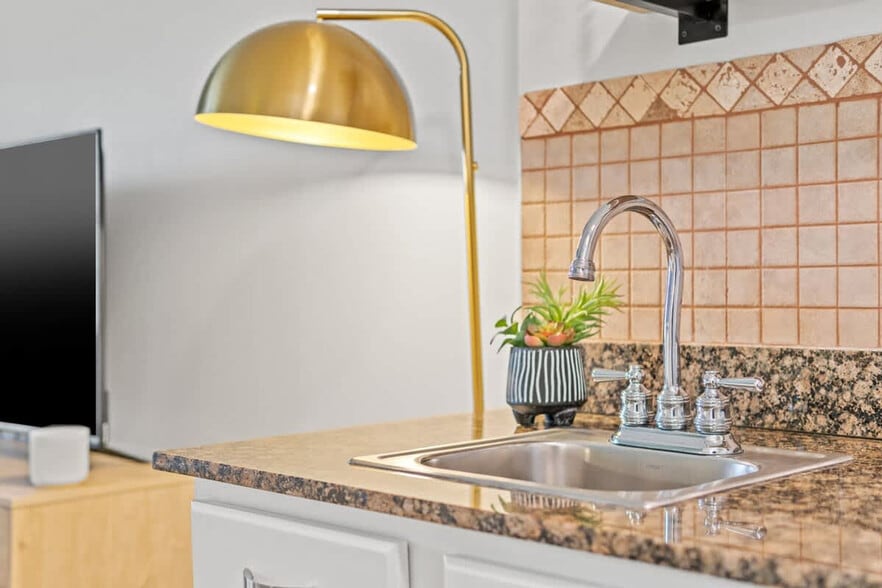 Building Photo - 10343 E County Hwy 30A