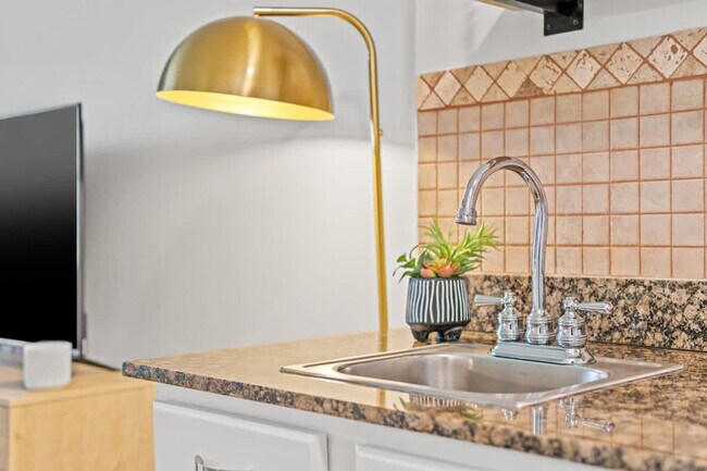 Building Photo - 10343 E County Hwy 30A