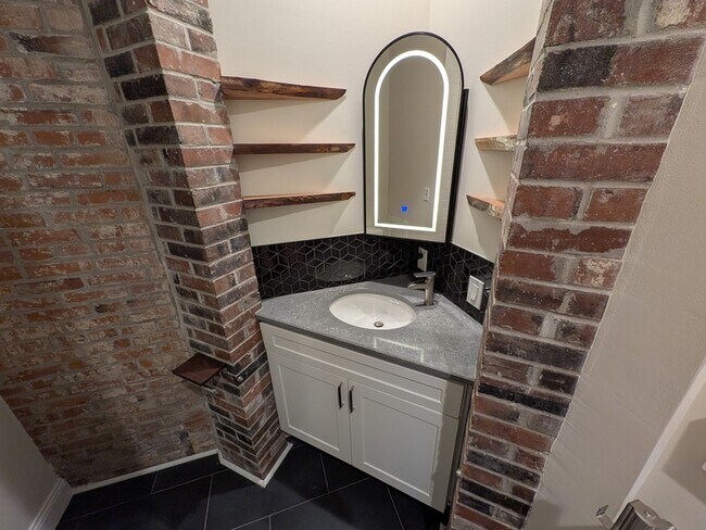 Building Photo - 3231 Morgan Ford Rd