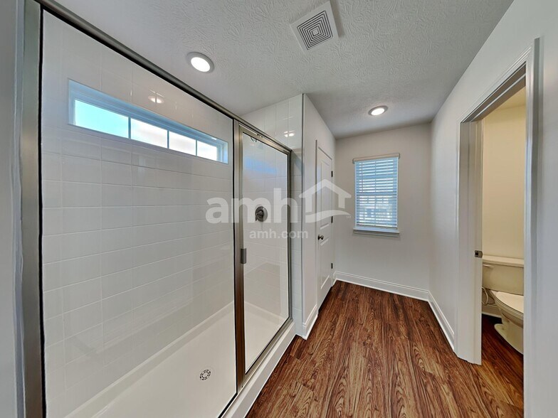 Building Photo - 969 Castor Dr