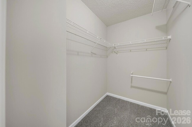 Building Photo - 232 Butler Pl