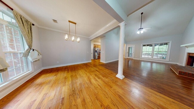 Building Photo - One Level 4 Bedroom Brick Home on N. Colle...
